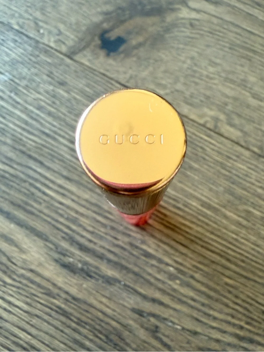 Gucci Hydrating Lip Gloss in Fuschia